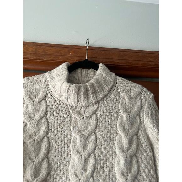 American Eagle Women's Cable Knit Crop Sweater Fisherman Wool Blend Neutral SZ M - Picture 2 of 8